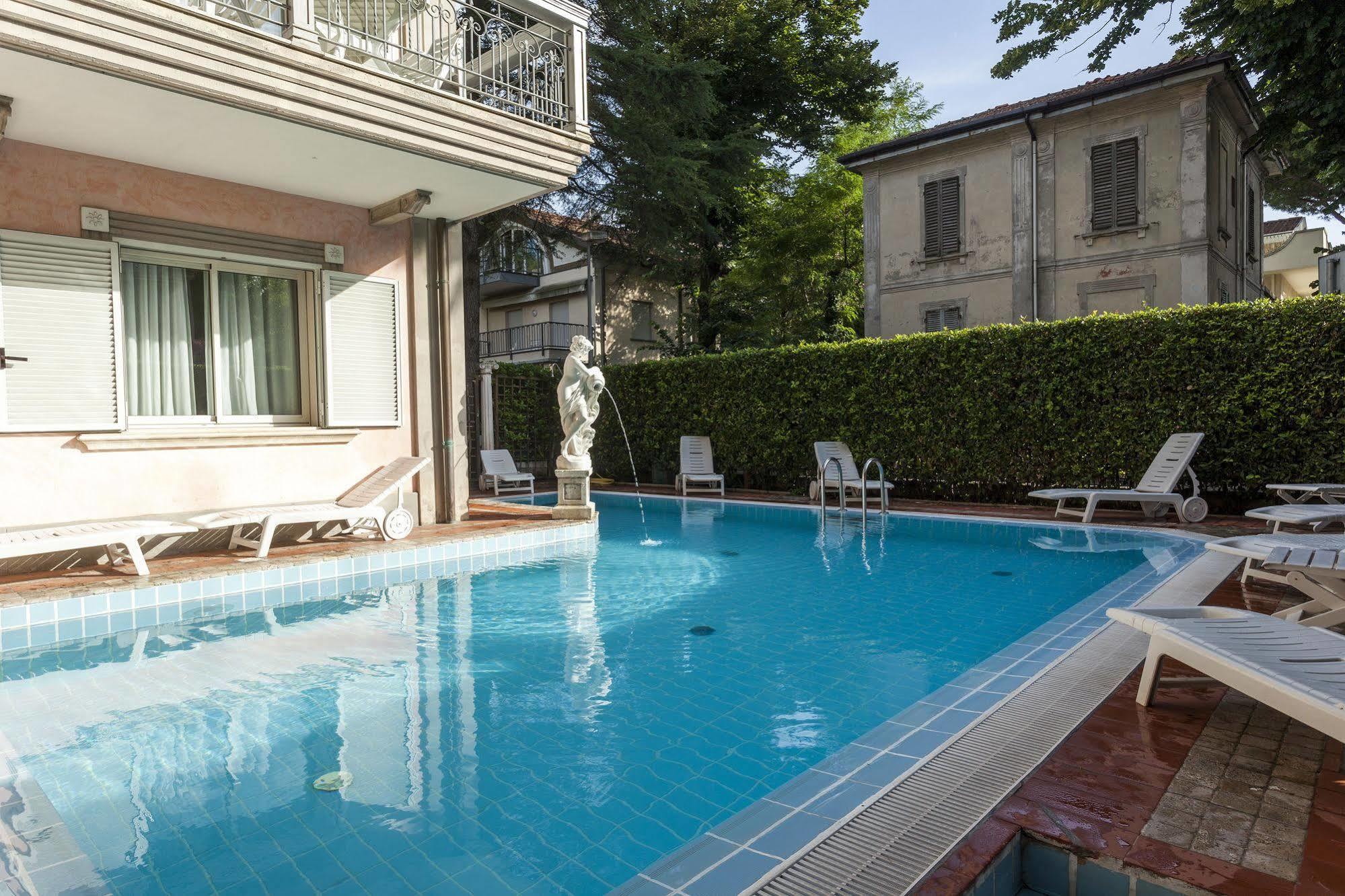 Residenza Villa Lidia ริชชิโอเน ภายนอก รูปภาพ